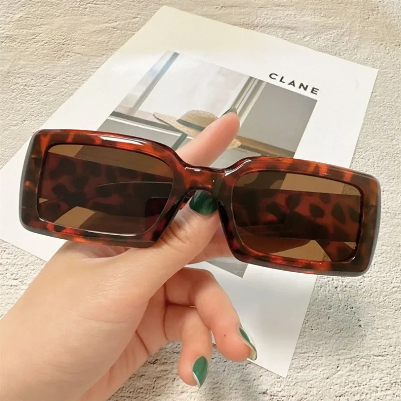 New Small Rectangular Women's  - огляд і ціна Vintage Outdoor Fashion