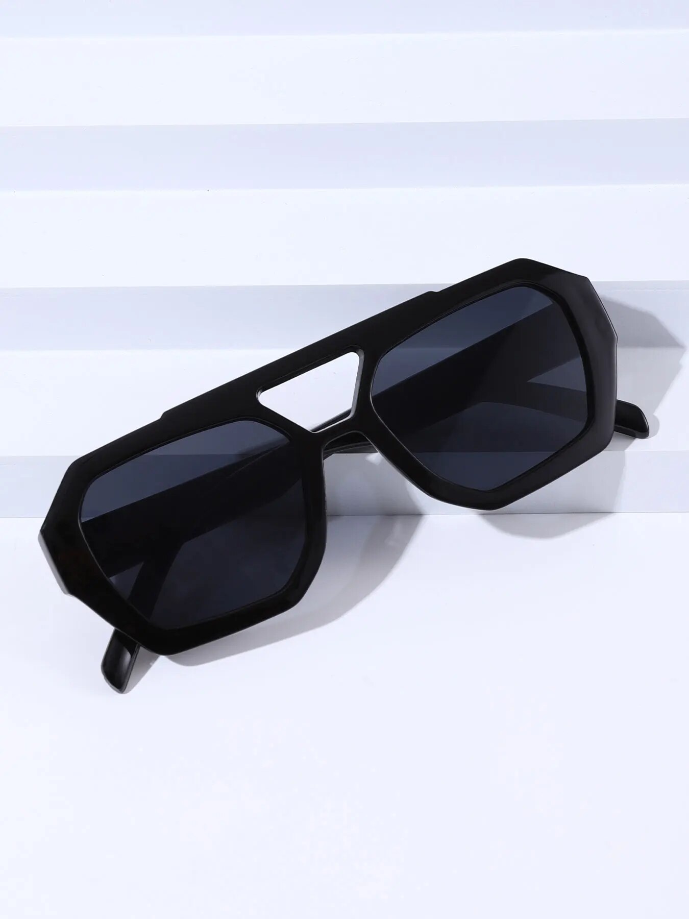 Fashion Vintage Square Irregul - огляд і ціна Vintage Fashion Enthusiasts